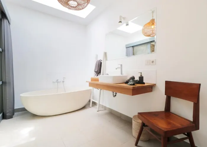 Villa Mama